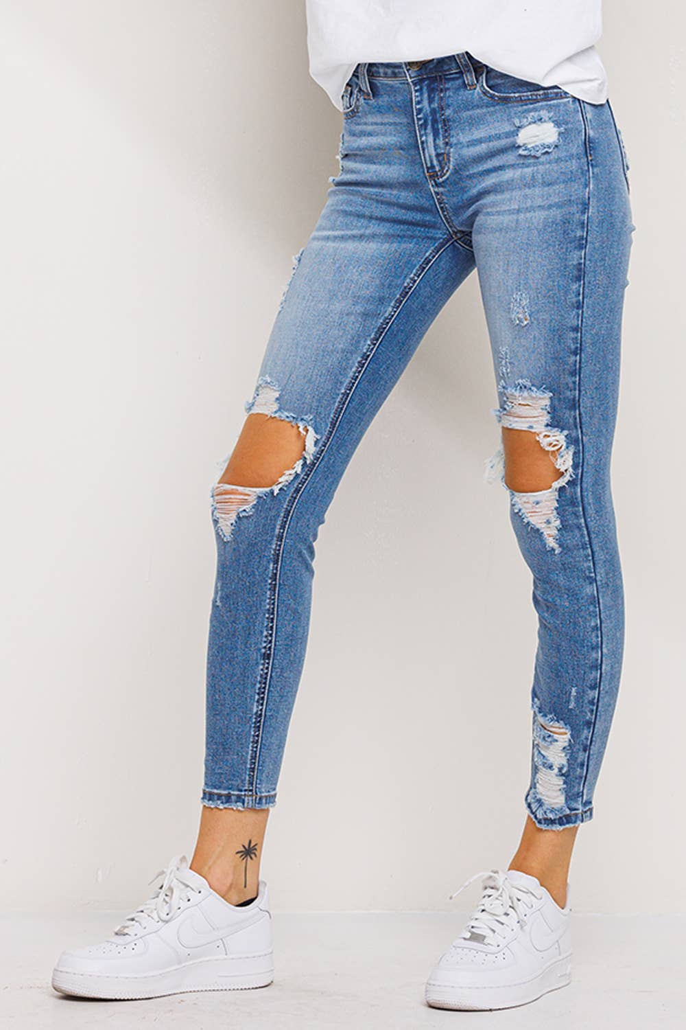 Open Knee Hole Distressed Skinny