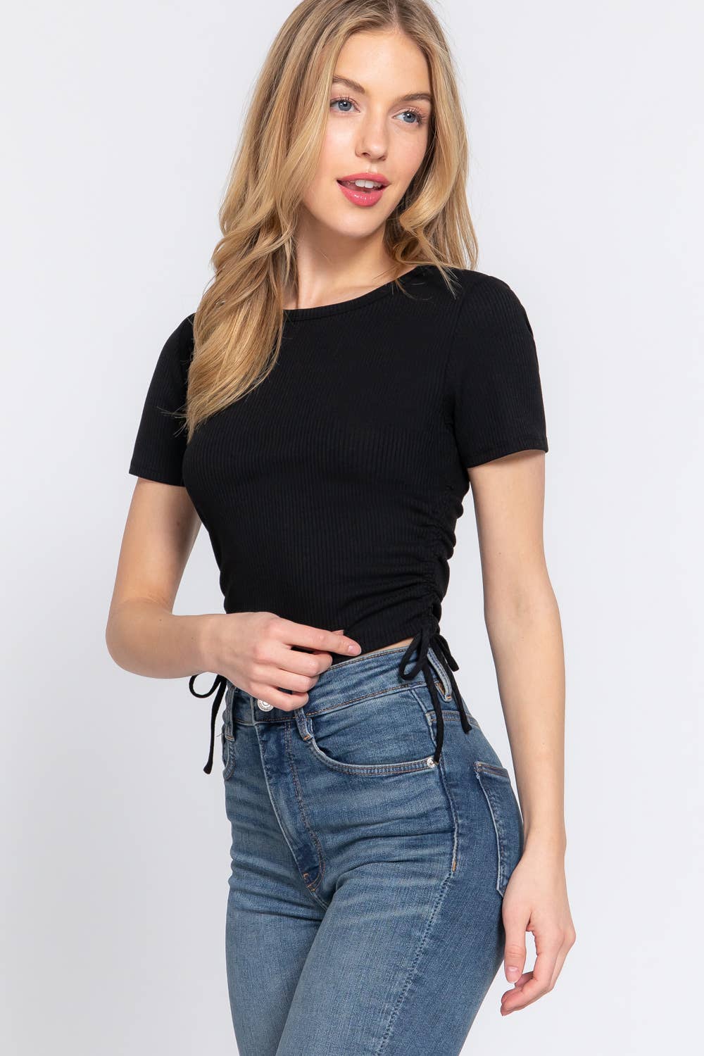 FITTED SIDE RUCHED DETAIL RIB KNIT TOP